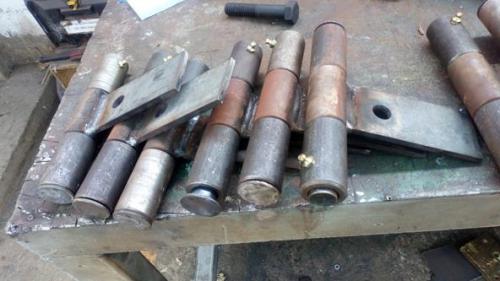 MECANIZADO DE BISAGRAS PARA TAPA DE CALDERO